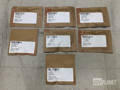 (1,072) Arizona Aero Fasteners C20645B5-8 Close Tolerance Screws