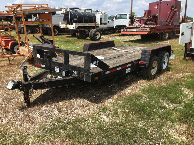 2000 T/A Equipment Trailer