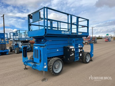 2015 Genie GS-5390RT 4x4 Diesel Scissor Lift