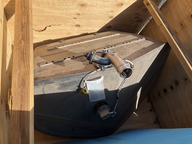 British Aerospace 75A567001-1001 Water Tank British Aerospace 75A567001-1001 Water Tank