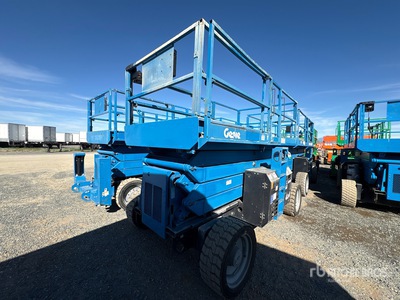 2016 Genie GS4390RT 4x4 Dual Fuel Scissor Lift