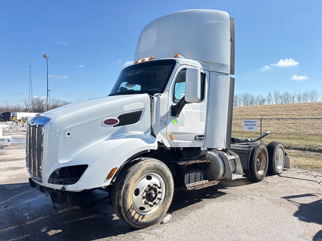 2019 Peterbilt 579 6x4 T/A Day Cab Truck Tractor (Inoperable)