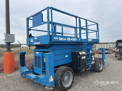 2017 Genie GS4390RT 4x4 Diesel Scissor Lift