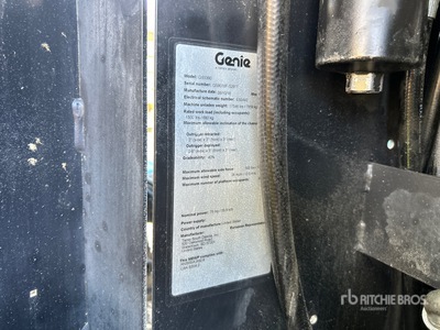 2016 Genie GS-5390RT 4x4 Dual Fuel Scissor Lift