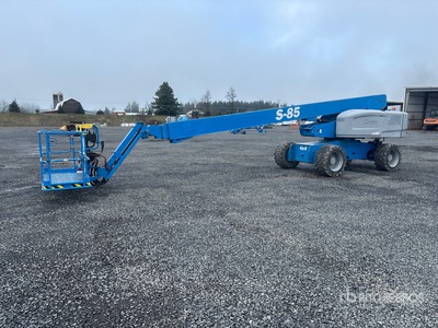 2016 Genie S85 4WD Diesel Podnośnik teleskopowy