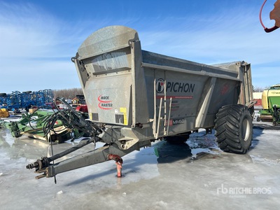 2016 Pichon Muck Master 1450 S/A Manure Spreader