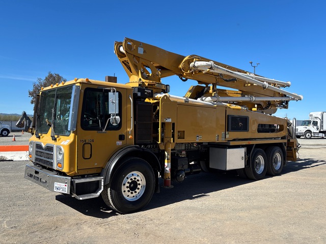 2015 Mack MRU613 Putzmeister BSF38Z-5.16H Concrete Pump Truck