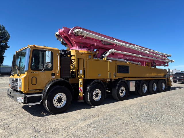 2014 Putzmeister BSF56Z-5.16H 55 m on 2015 Mack MRU613 12x6 Concrete Pump Truck
