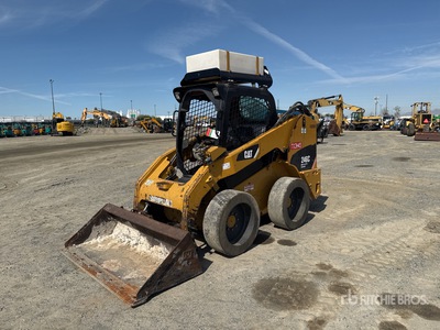 2012 Cat 246C Two-Speed High Flow XPS を見 Skid-Steer Loader