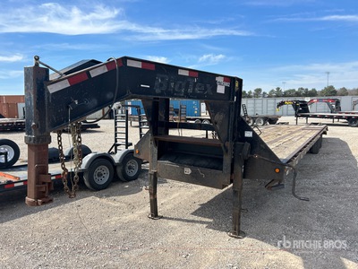 2013 Big Tex 35 ft T/A Gooseneck Remolque Portamaquinaria