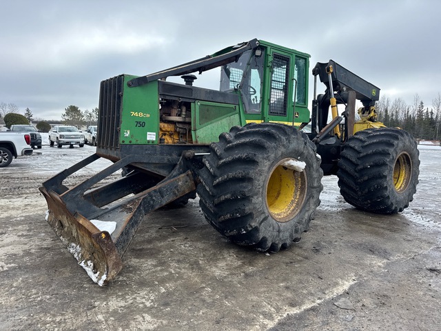 2001 John Deere 748G Series III 4x4 Skidder