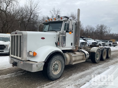 2014 Peterbilt 367 8x4 Heavy Haul Tri/A Day Cab Truck Tractor