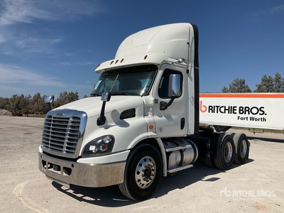 2018 Freightliner Cascadia 113 6x4 トラックトラクター（T/A）