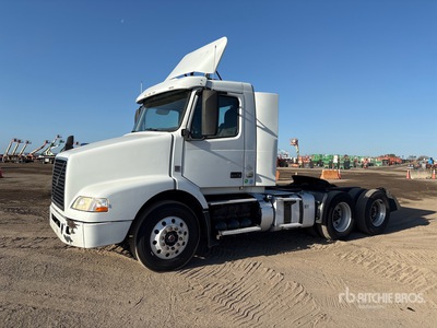 2016 Volvo VNM200 6x4 Cabeza Tractora Cabina Corta