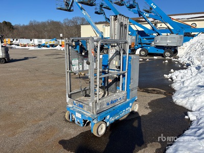 2015 Genie GR-20 Vertical Mast Lift