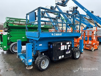 2014 Genie GS-3369RT 4x4 Diesel Scissor Lift