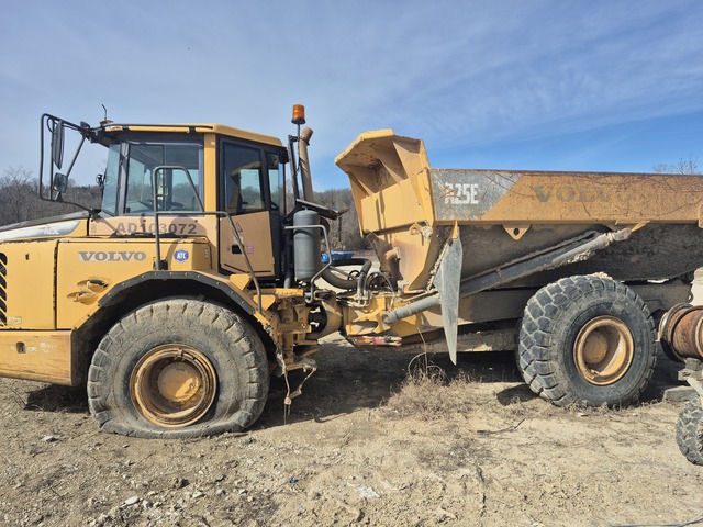 Volvo A25E Articulated Dump Truck (Inoperable) Volvo A25E Articulated Dump Truck (Inoperable)