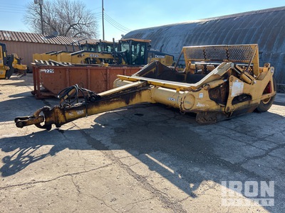 2005 John Deere 1810E 4 Tire Ejector Pull Scraper