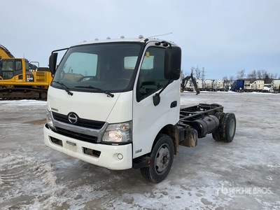 2020 Hino 195 4x2 Autocarro cabina e telaio