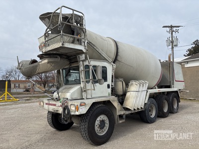 2015 Terex Advance FD4000 8x6 Front Discharge Mixer Truck