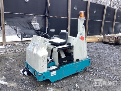 Tennant 6200 Floor Sweeper