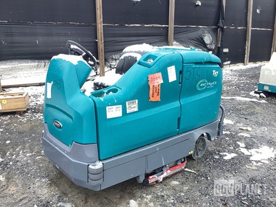 Tennnant T17 Floor Scrubber