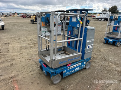 2016 Genie GR15 Ascenseur à mât vertical