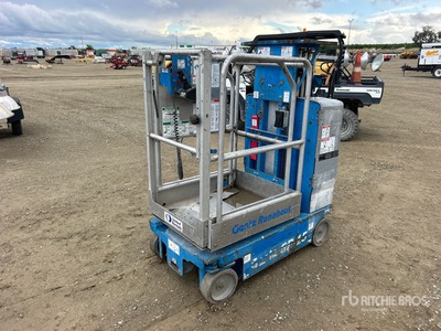 2016 Genie GR15 Ascenseur à mât vertical