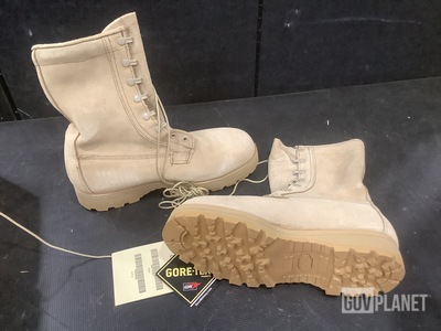 (62) Pairs of Assorted Boots