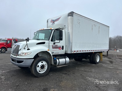 2016 International 4300 バントラック