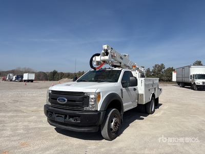 2017 Altec AT376 37 ft on 2017 Ford F-550 4x4 Bucket Truck
