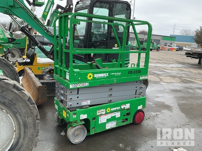 Genie GS-1930 Electric Scissor Lift (Inoperable)