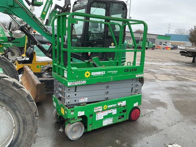 2019 Genie GS-1930 Electric Scissor Lift (Inoperable)