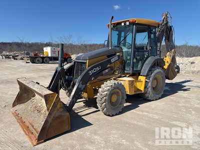 2009 John Deere 310SJ 4x4 لودر خلفي