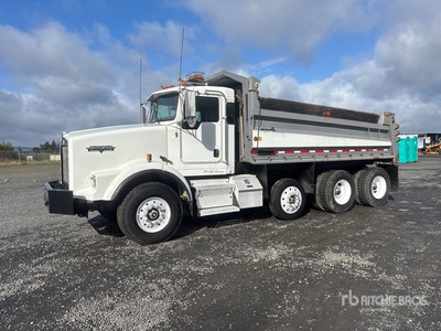 2003 Kenworth T800B 8x4 Tri/A Dump Truck