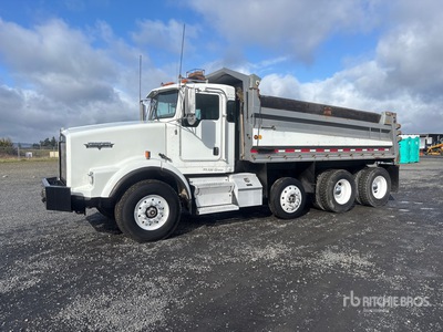 2003 Kenworth T800B 8x4 Tri/A Dump Truck