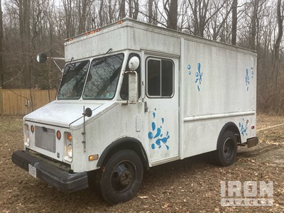 1988 Chevrolet P30 4x2 Step Van