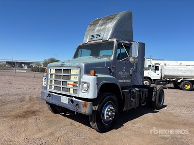 1988 International S2375 4x2 تراكتور شاحنة (أحادي المحور)