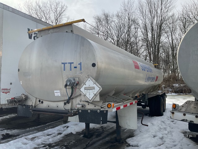 1998 Heil 6000 gal T/A Pneumatic Bulk Trailer