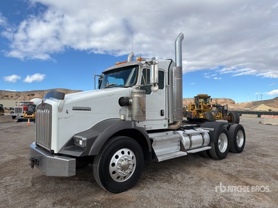 2010 Kenworth T800 6x4 T/A Day Cab Truck Tractor