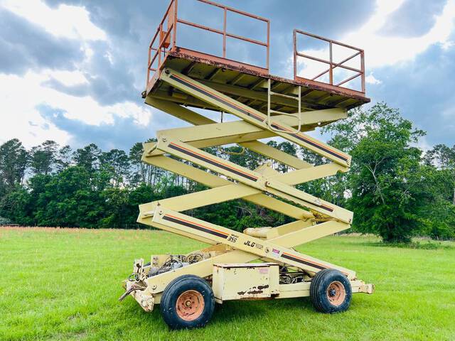 JLG Sizzor 35S Electric Scissor Lift