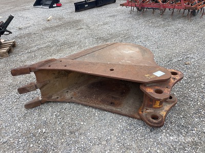 24 in Digging Excavator Bucket