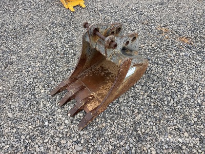 18 in Digging Bucket