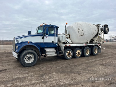 2005 Kenworth W900 12x4 Mixer Truck
