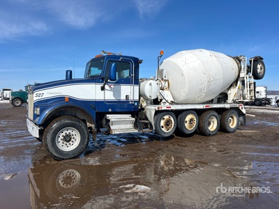 2005 Kenworth W900 10x4 Mixer Truck