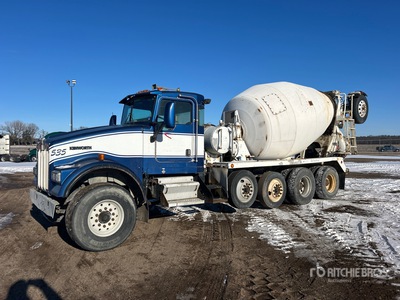 2005 Kenworth W900 12x4 Mixer Truck