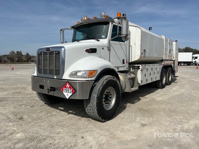 2017 Peterbilt 348 6x4 Kraftstoff- / Schmiermittel Lkw