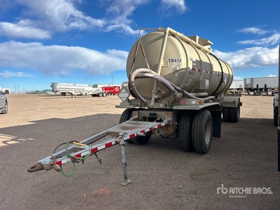 2009 Heil 4200 gal T/A Spread Axle Pup مقطورة صهاريج