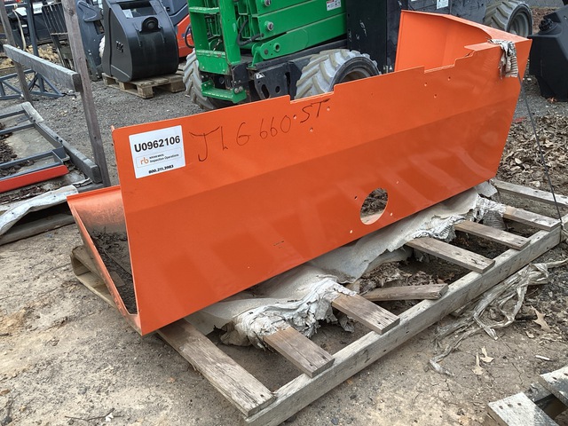 JLG 660ST Hood (Unused) - Fits JLG 660ST