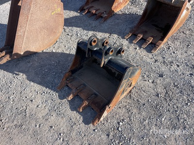 24 in Digging Bucket